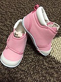 ピンクの靴